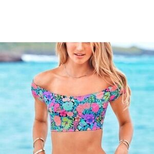 cute vs flower suit size small